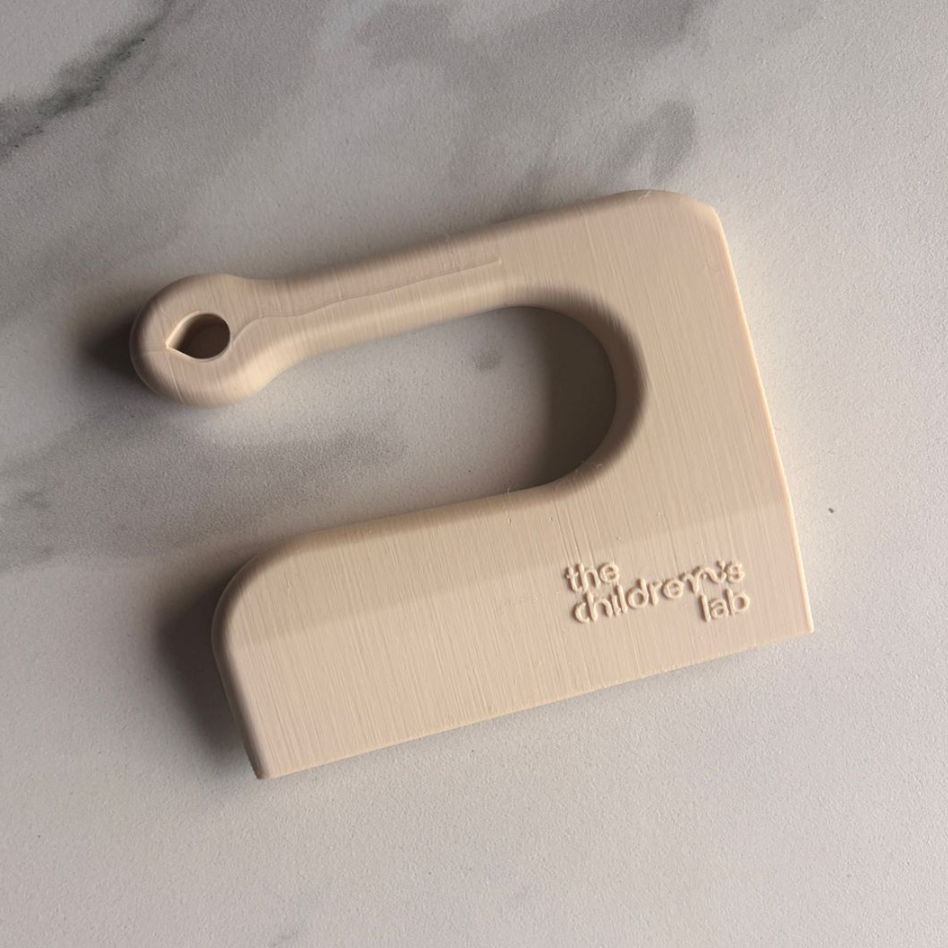 DoughLab Easy-Grip Slicer & Scraper