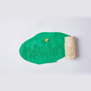 blooming flowers and detailed foliage eco roller