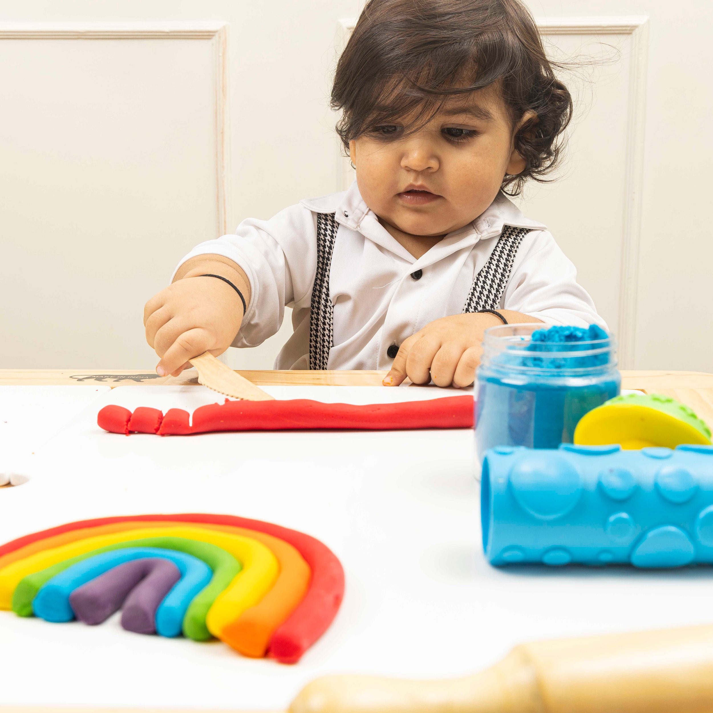 The Children’s Lab Rainbow coloured playdough for kids – safe, non-toxic clay modelling & playdough activities for kids