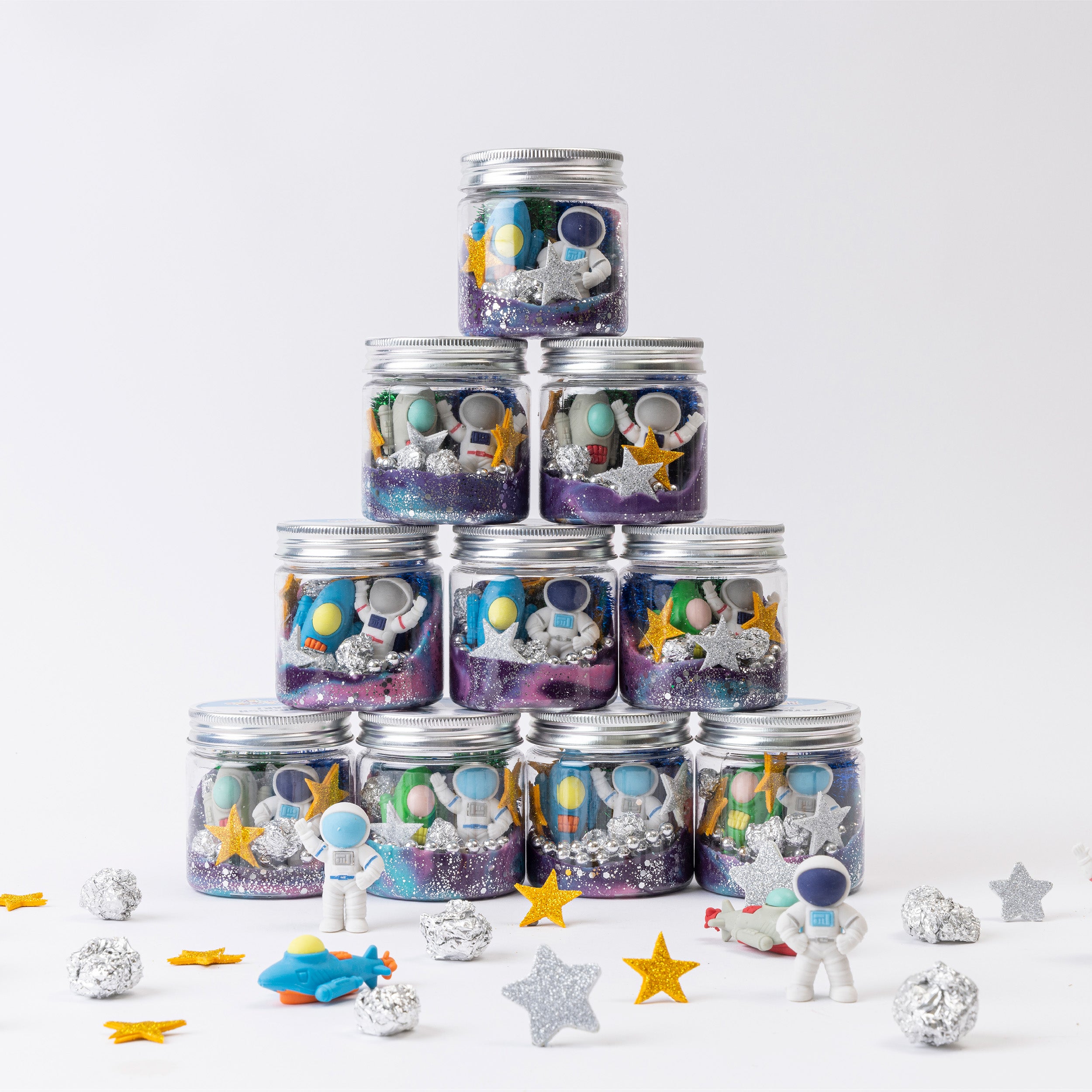 The Children’s Lab Space Dough Jar for kids fun DIY playdough jars, playdough sets, gift jars, and budget gifts.