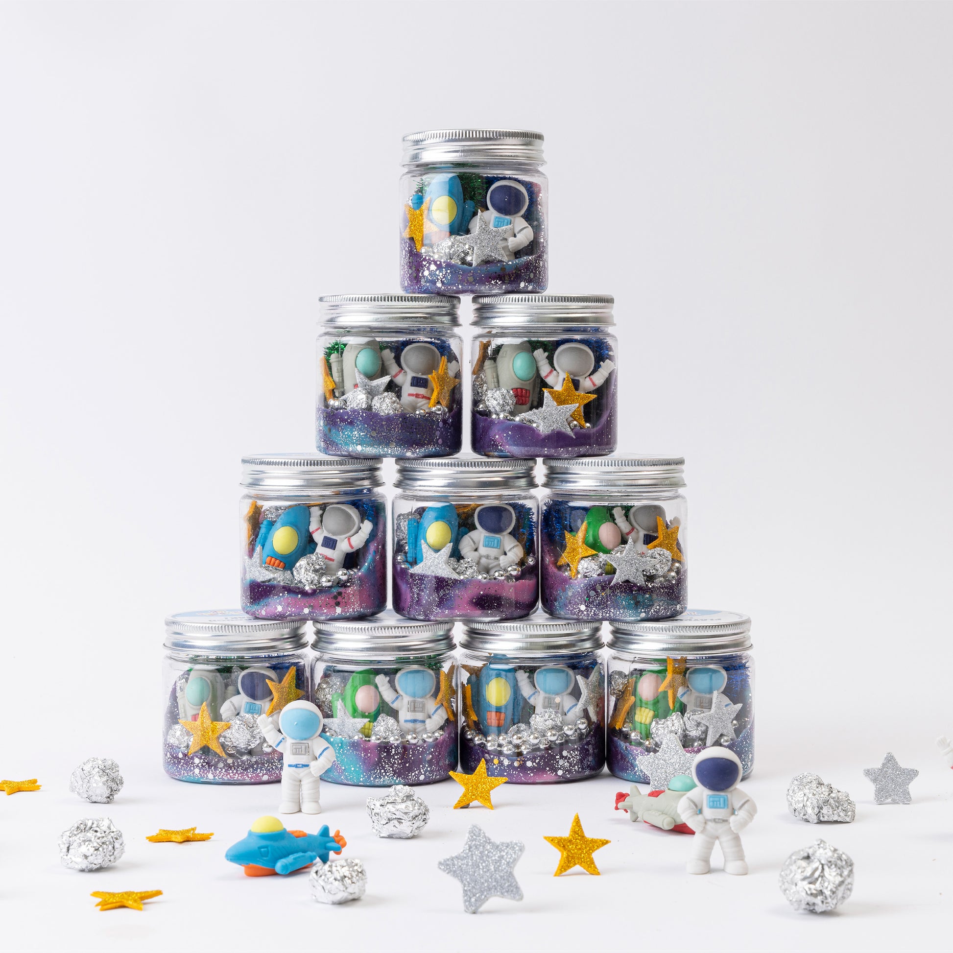 The Children’s Lab Space Dough Jar for kids fun DIY playdough jars, playdough sets, gift jars, and budget gifts.